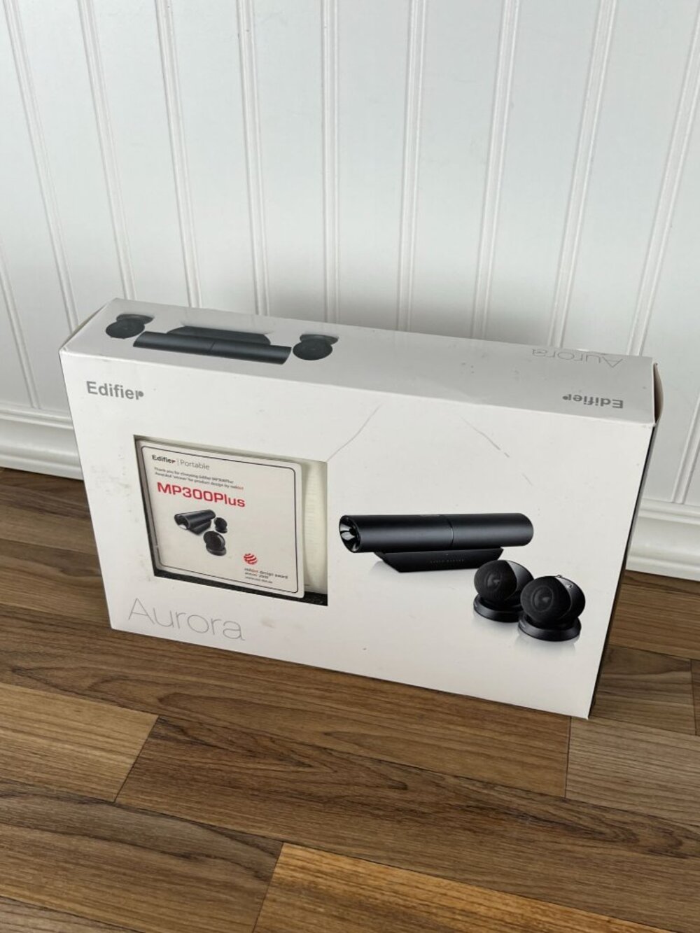 Edifier Aurora MP300 Plus multimedia Red Super Woofer & Speakers set - Picture 2 of 16